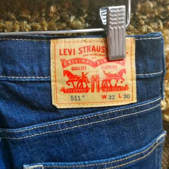Dark Levi's Strauss boot cut jeans classic - Picture 2 of 6